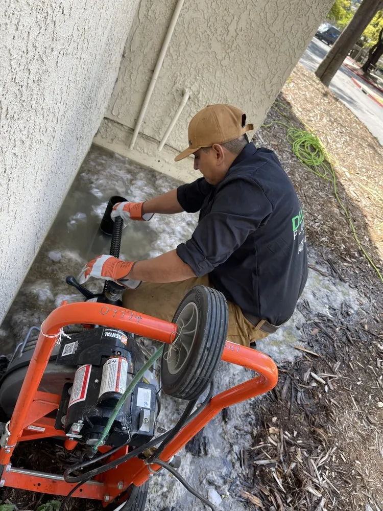 Slide of De Leon Plumbing