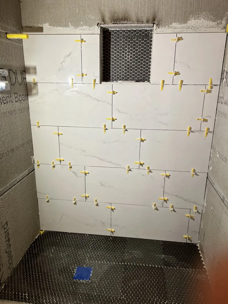 Slide of De Leon Yovani Remodeling