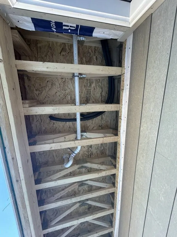 Slide of D&E Plumbing