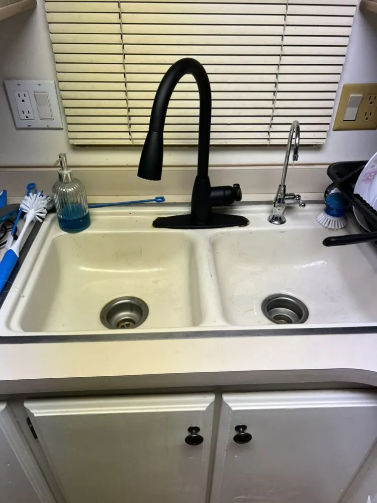 Slide of D&E Services