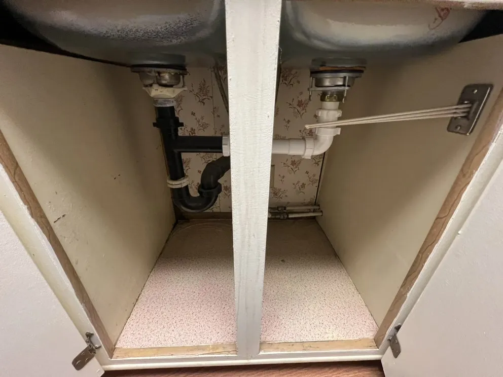 Slide of D&E Services