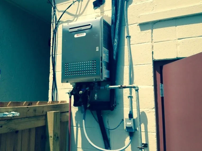 Top-rated water heater service for homes in Pensacola, FL by Deale Plumbing - Pensacola Plumber