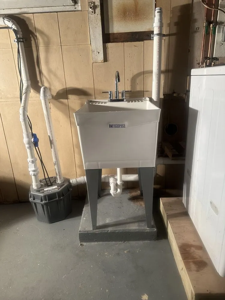 Reliable emergency plumbing for homes in Brunswick Township, NJ by Dean Plumbing & Heating