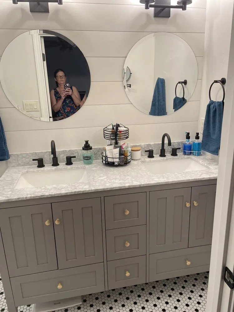 Slide of Deco Kitchen and Bath