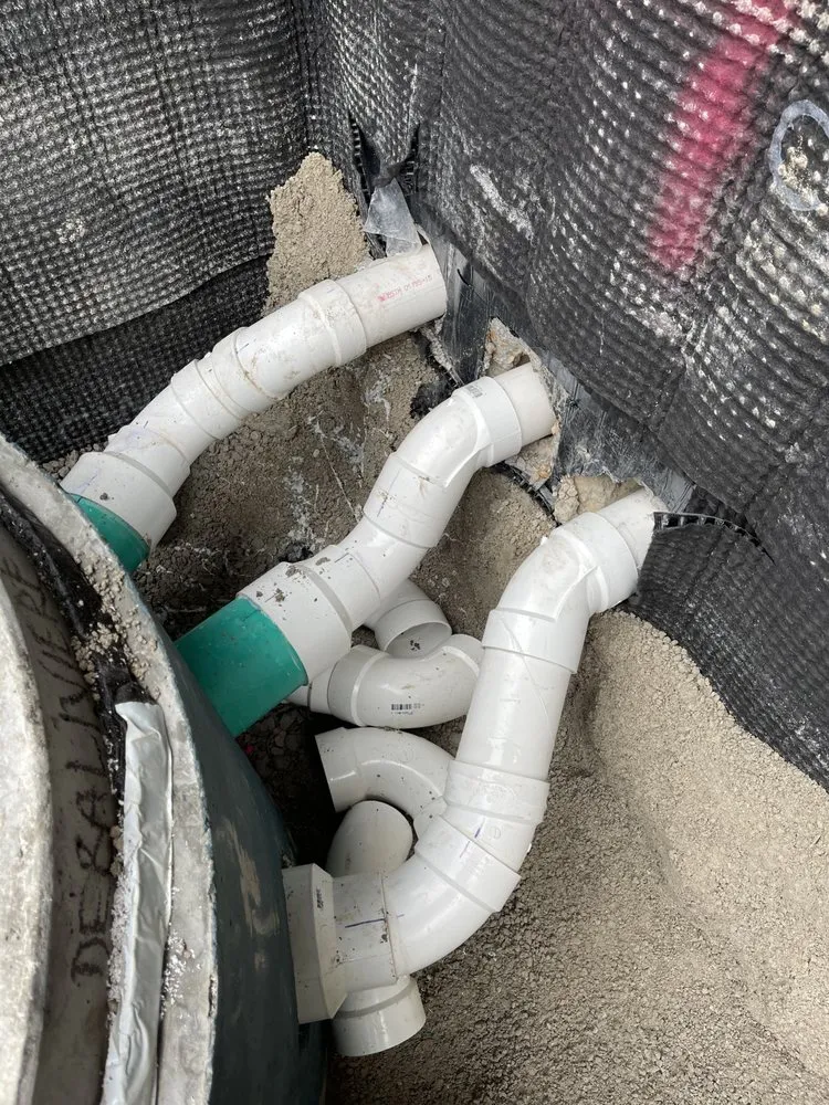 Slide of DeeB-plumbing company