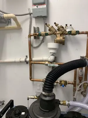 Deepblue air and water Logo