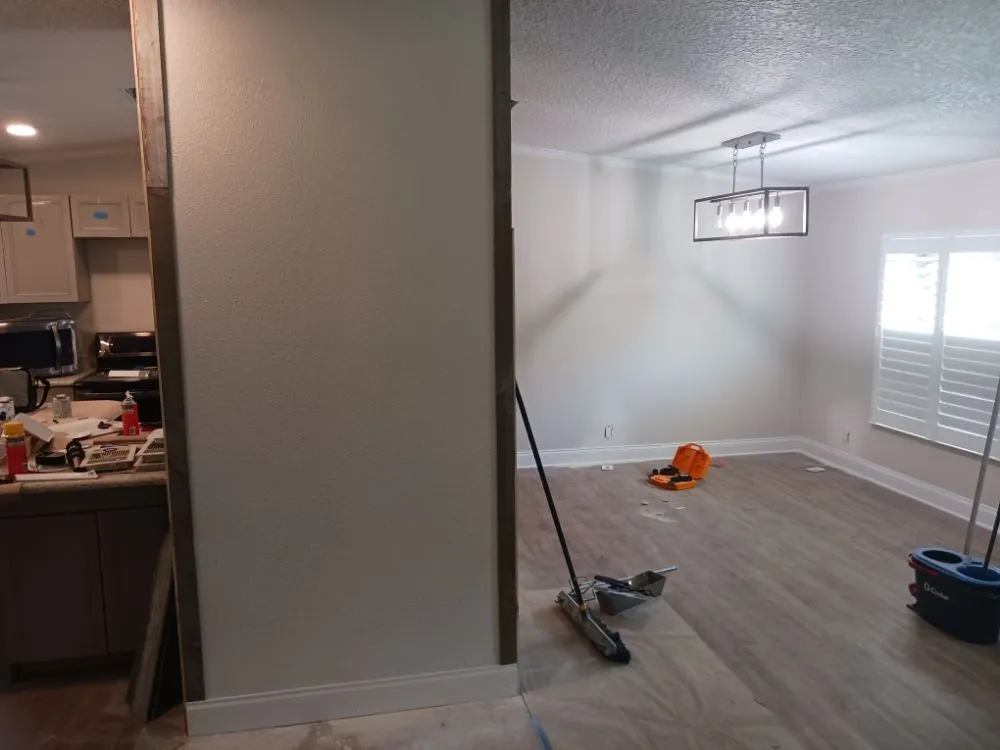 Slide of Dee's  Handyman and Remodel