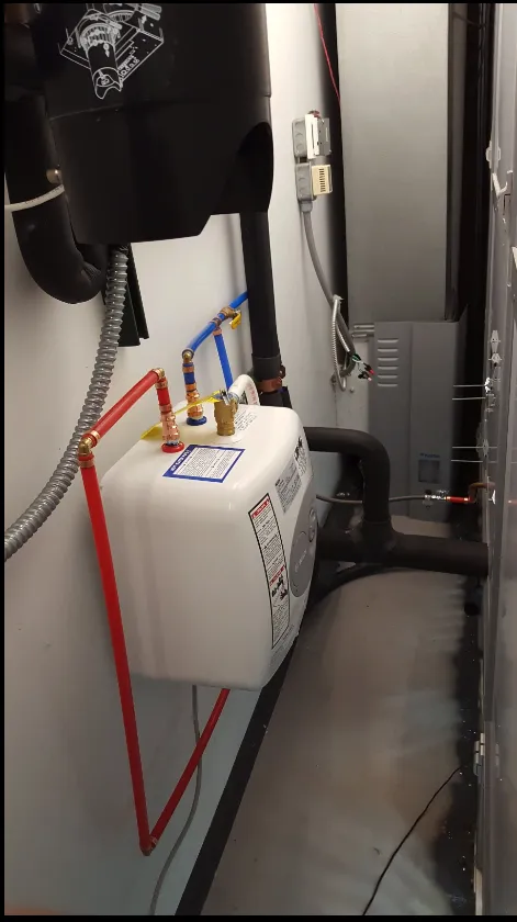 Slide of Deeter Plumbing & Heating