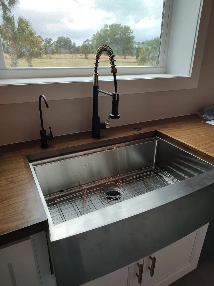 Affordable water heater service experts serving Vero Beach, FL - Del Bianco Plumbing