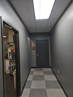 Del Real Remodeling Logo