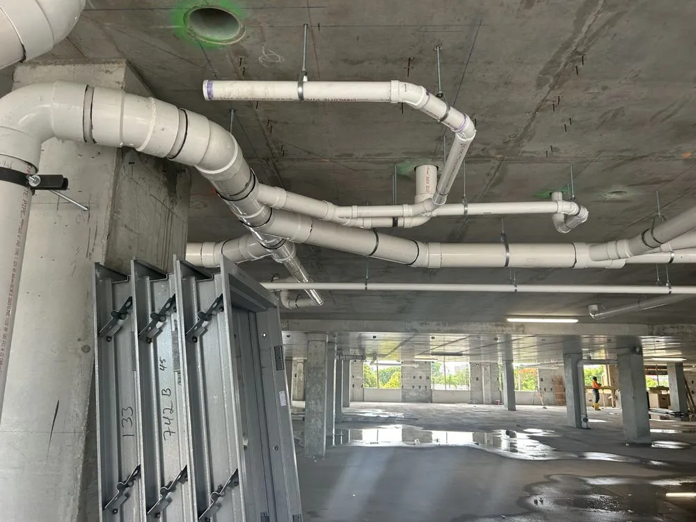 Slide of Del Rio Multiservices