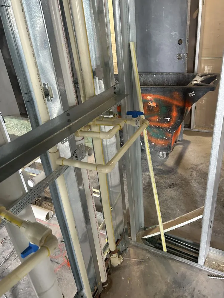 Slide of Del Rio Multiservices