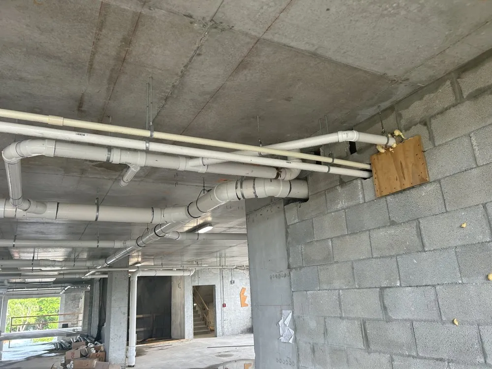 Slide of Del Rio Multiservices