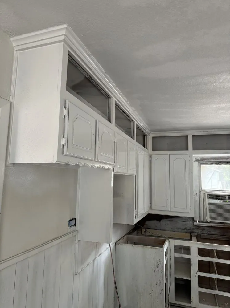 Slide of Del Toro Construction