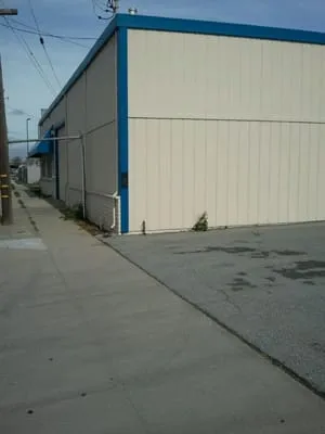 Della-Mora Plumbing Logo