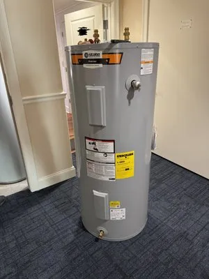 Dell'Anno Plumbing and Heating Logo