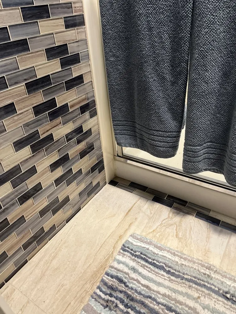 Slide of Delta D Handyman