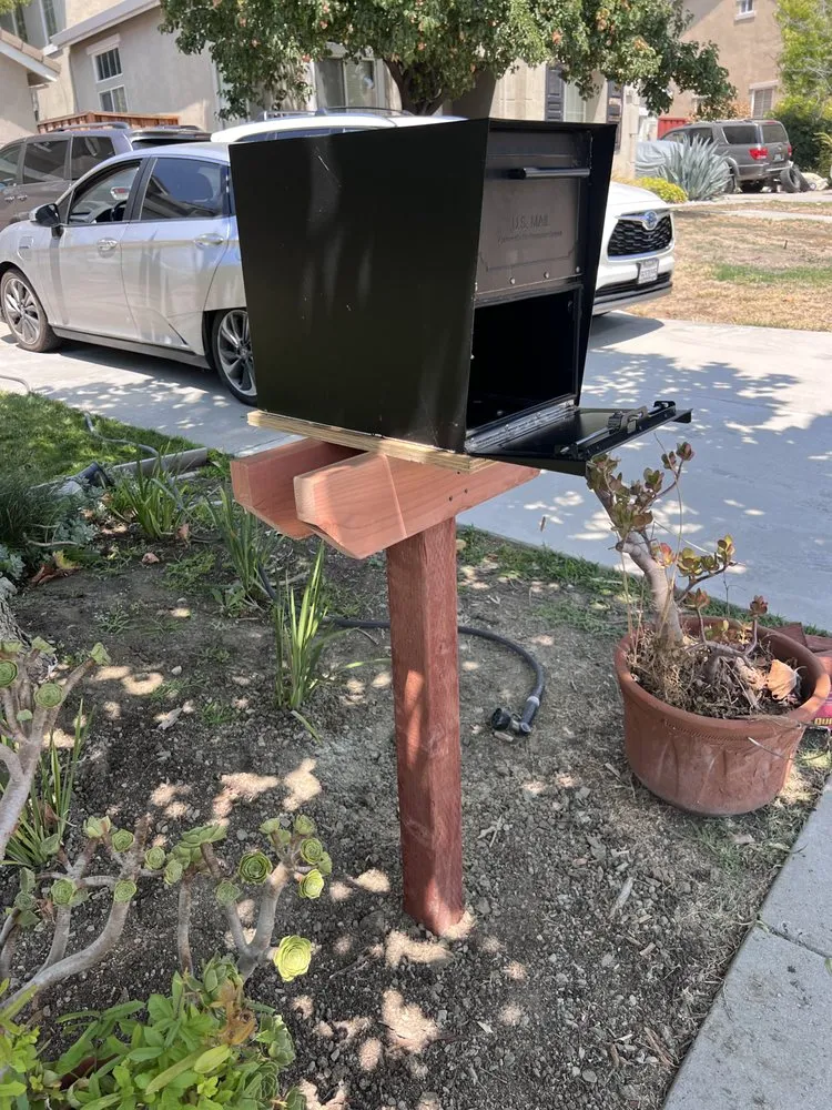 Slide of Delta D Handyman