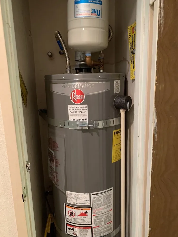 Reliable water heater service experts serving San Diego, CA - Delta Mechanical