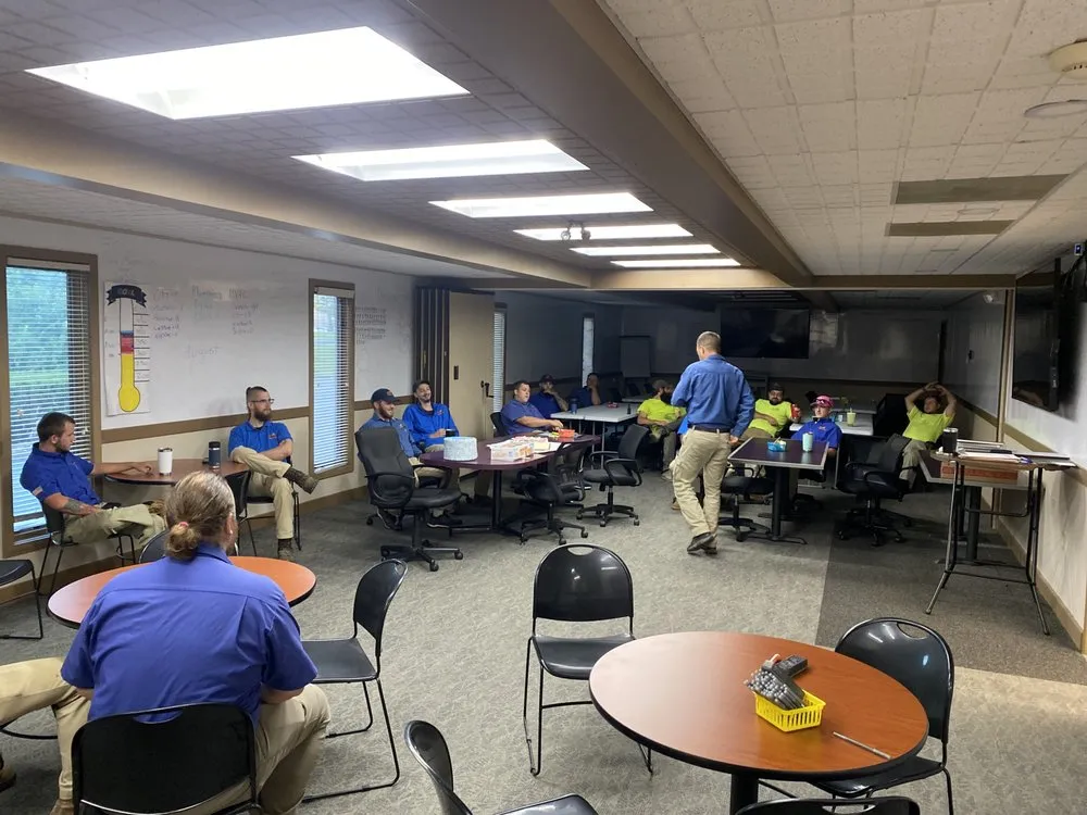 Slide of Deluxe Plumbing & Heating