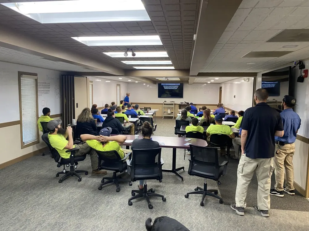 Slide of Deluxe Plumbing & Heating