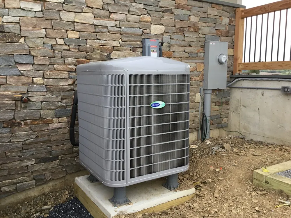 Slide of Deluxe Plumbing & Heating