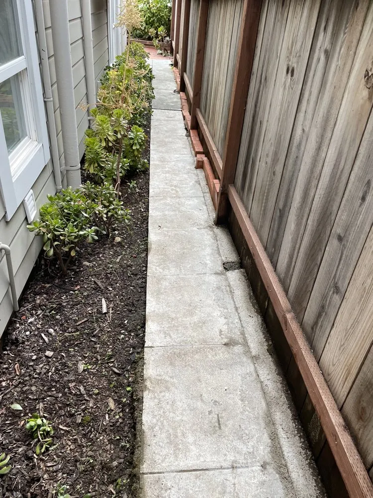 Slide of Denis Lopez Home Services