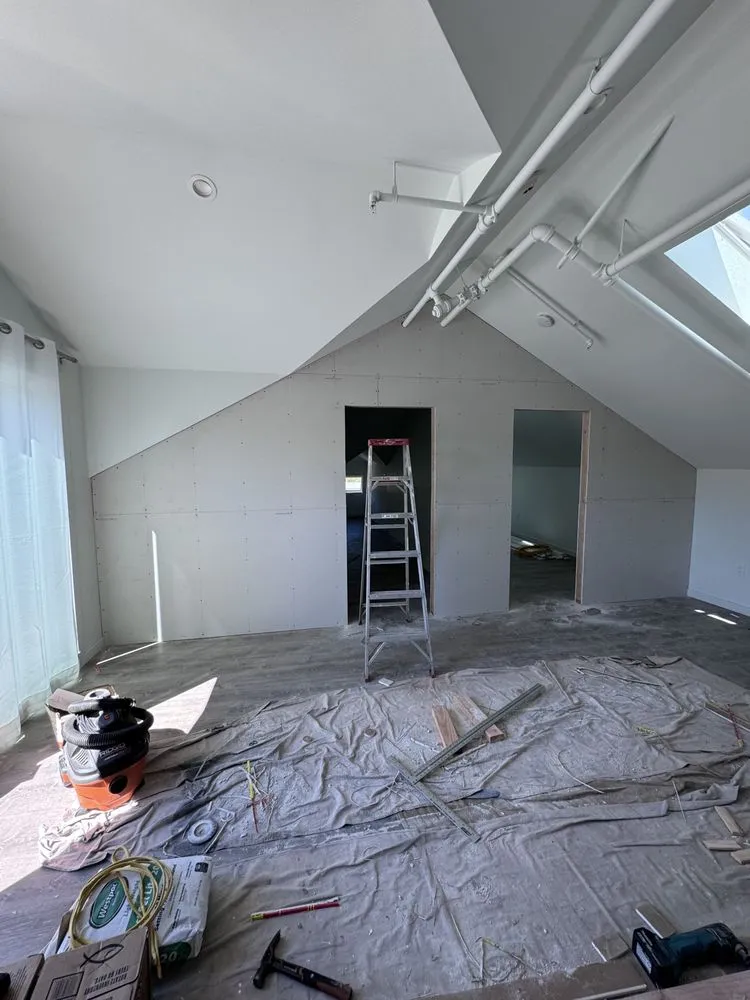 Slide of Denis Lopez Home Services