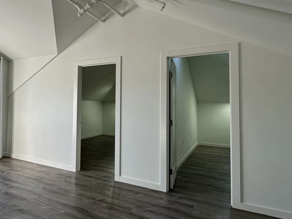 Slide of Denis Lopez Home Services