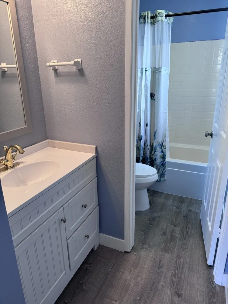 Slide of Denis Lopez Home Services