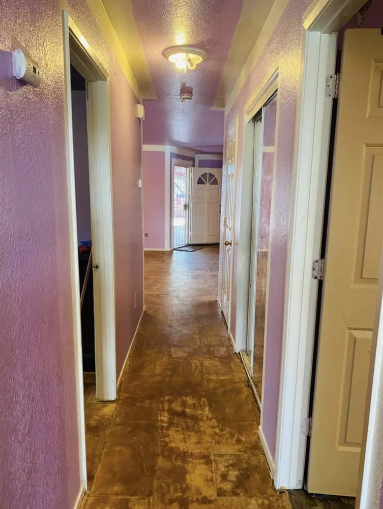 Slide of Denis Lopez Home Services