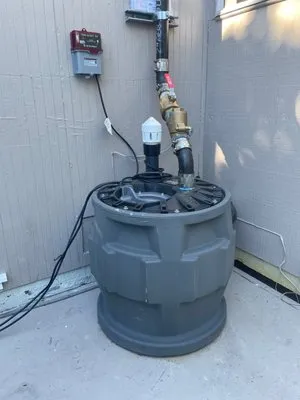 Denny's House of Plumbing Logo