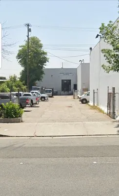 Desert Industrial Supply Logo