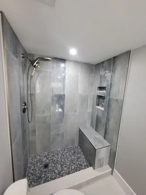 Designs That Last Logo