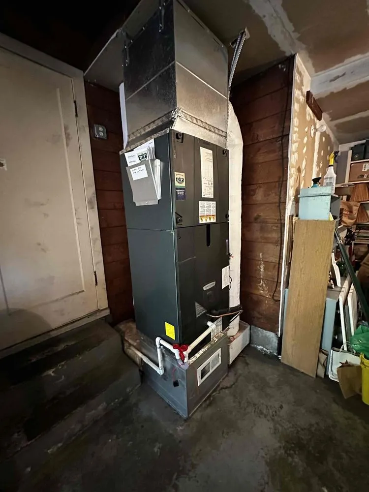 Affordable water heater service for homes in Portland, OR by D&F Plumbing, Heating and Cooling