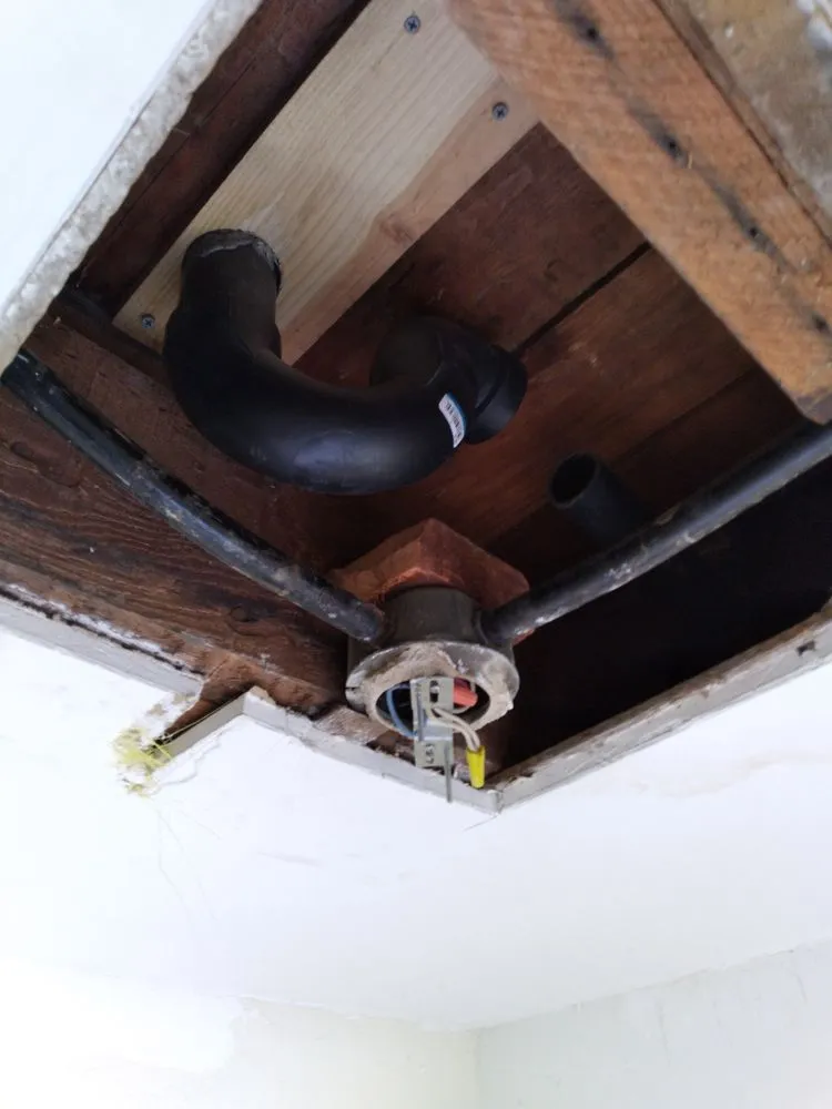 Slide of DH Plumbing & Rooter