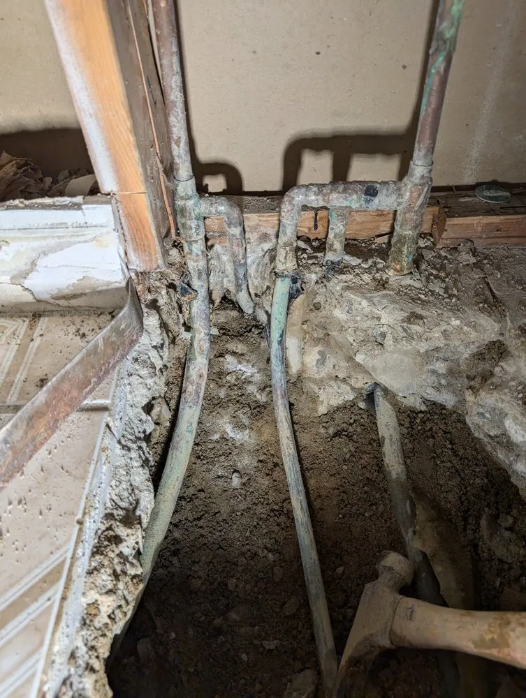 Slide of DH Plumbing & Rooter