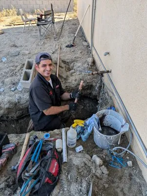 DH Plumbing & Rooter Logo