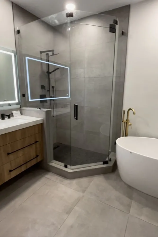 Slide of DIA Kitchen & Bath