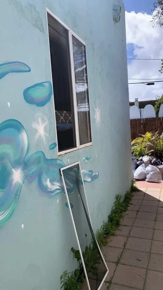 Slide of Diamond In The Dirt Handyman