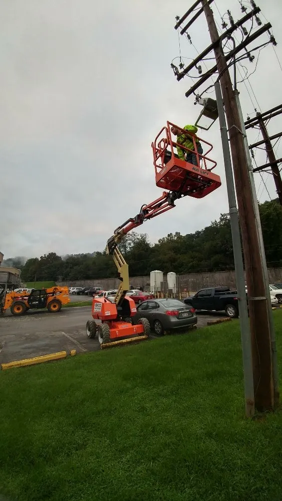 Slide of DIJS Contracting