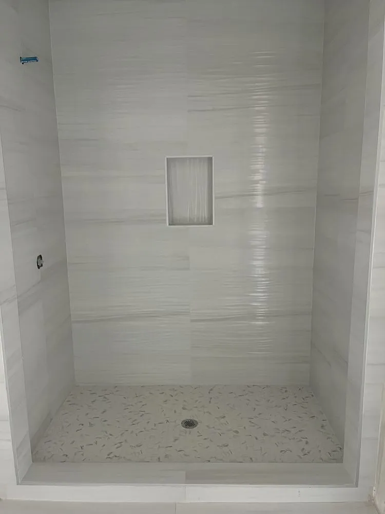 Slide of Dinastia Puente Construction