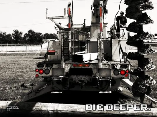 Direct Service, Construction & Design Logo