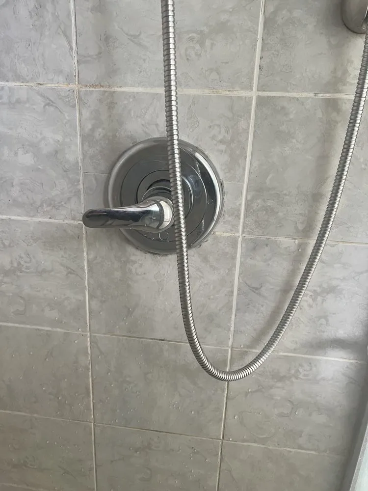 Slide of Discount Bay Plumbing