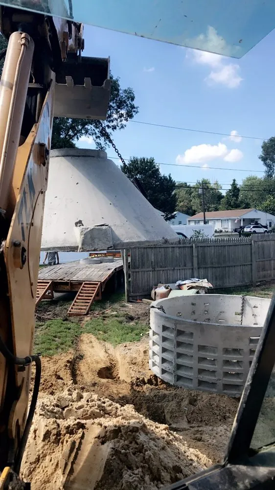 Reliable emergency plumbing experts serving Hauppauge, NY - Discount Cesspool And Drain