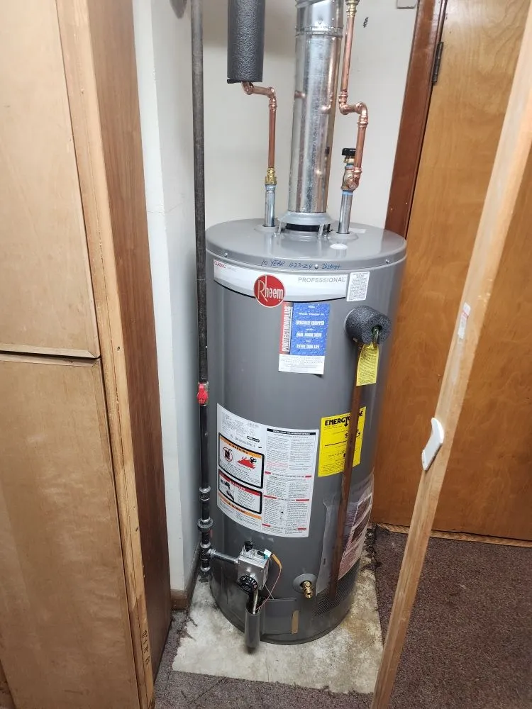 Reliable emergency plumbing for homes in Everett, MA by Distinct Plumbing Heating & Gas Fitting