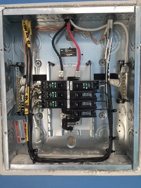 Slide of Divine Electric and Plumbing