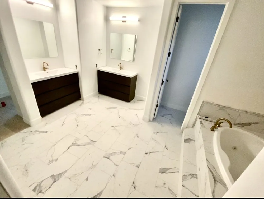 Slide of Divine Quality Homes