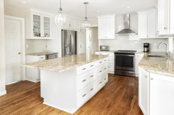 Divona Enterprises Logo