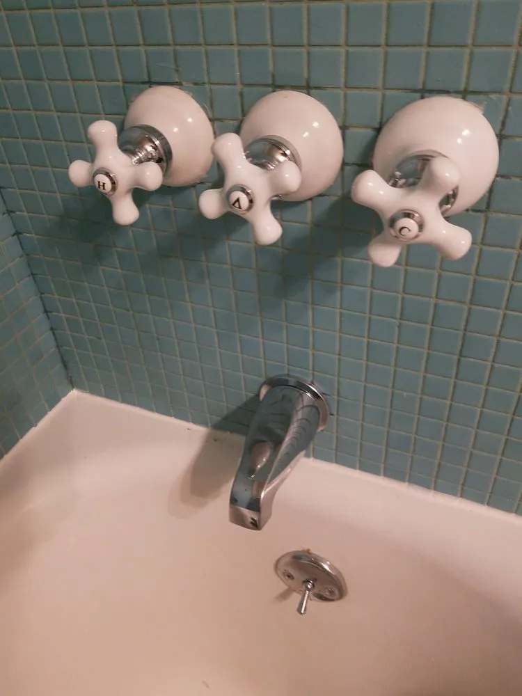 Slide of Dixie Plumbing Specialties Inc